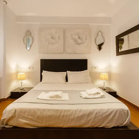 El Velero En La Playa Victoria Grupo Ac Gestion *