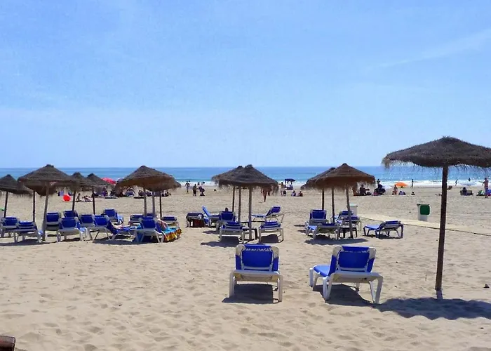 El Velero En La Playa Victoria Grupo Ac Gestion كاديز