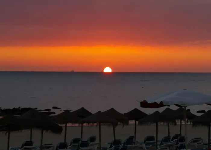 El Velero En La Playa Victoria Grupo Ac Gestion شقة كاديز