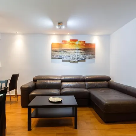 El Velero En La Playa Victoria Grupo Ac Gestion *