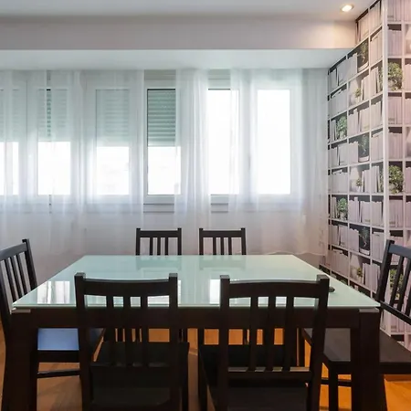 El Velero En La Playa Victoria Grupo Ac Gestion كاديز