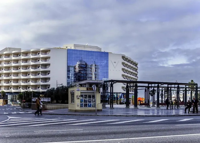 El Velero En La Playa Victoria Grupo Ac Gestion * Cádiz