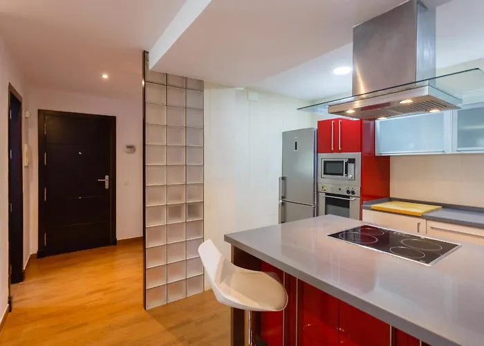 El Velero En La Playa Victoria Grupo Ac Gestion