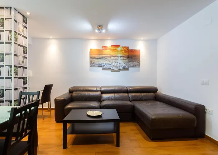 El Velero En La Playa Victoria Grupo Ac Gestion *